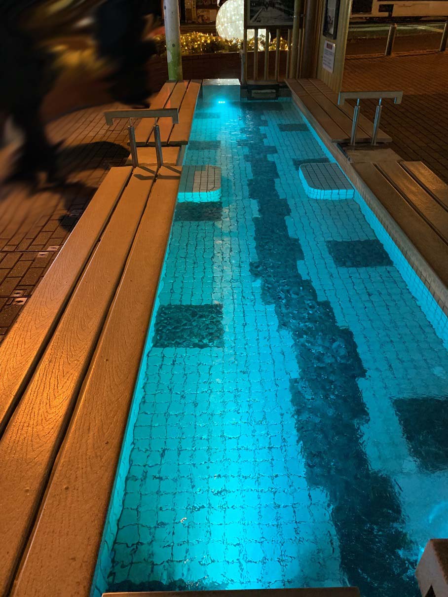 「函館　湯の川冬の灯り」水中照明
